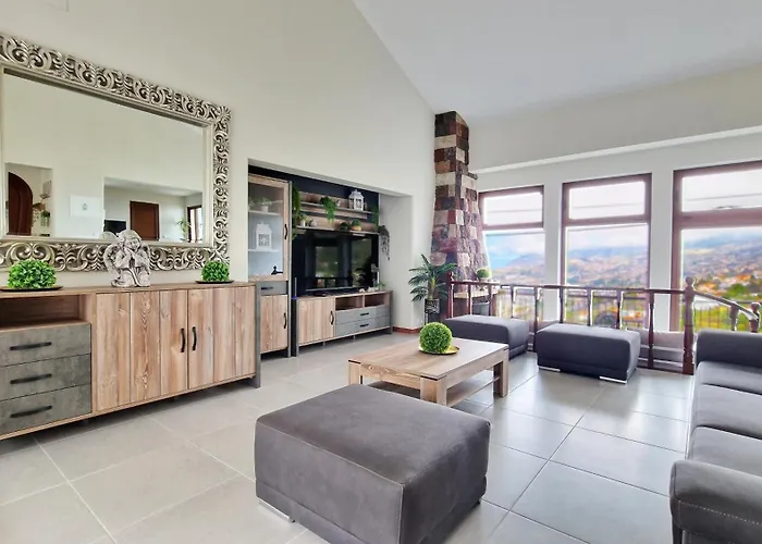 Casa Clementine By Lovelystay بيت للعطل فونشال